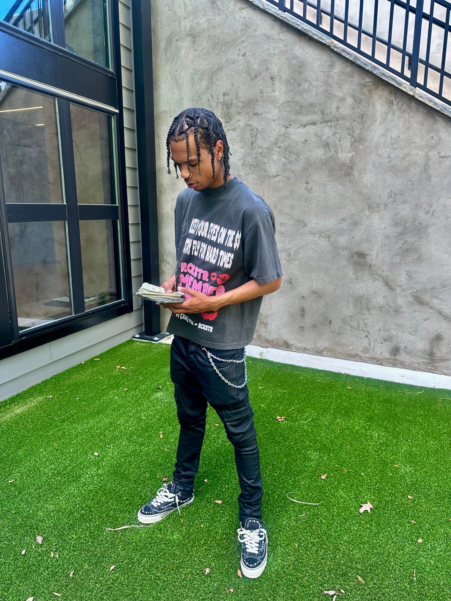 Keep Your Eyes On The $$